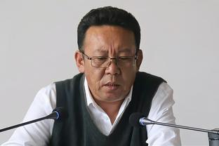 2004年，阿隆索面对阿森纳打入了个人的安菲尔德首球